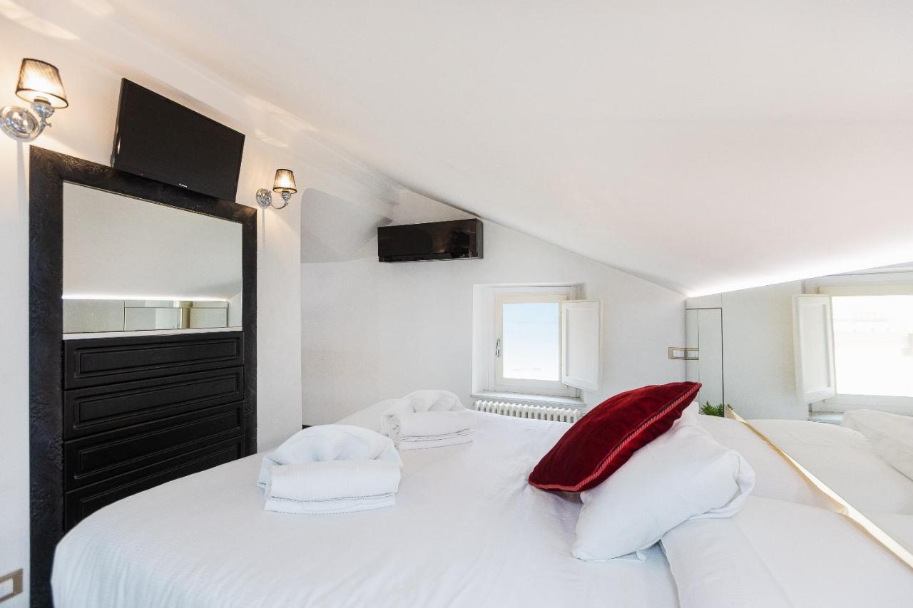 Star Home By Rental In Рим Екстериор снимка
